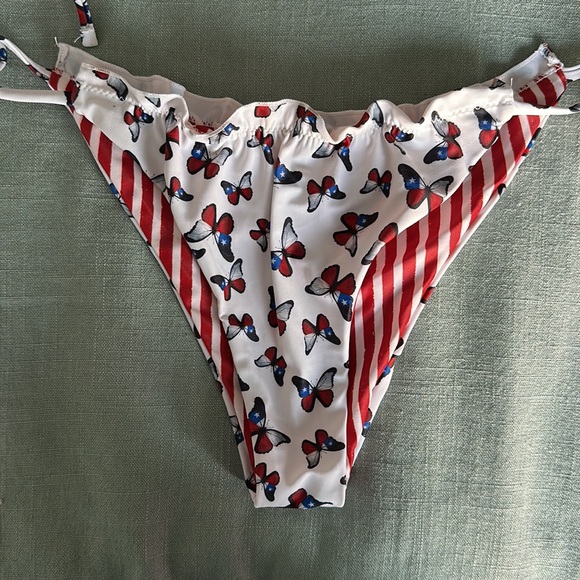 Butterfly bikini - Picture 2 of 4